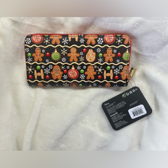 Loungefly X Disney Star Wars Gingerbread Cookie AOP Wallet Zip Around - Picture 5 of 8